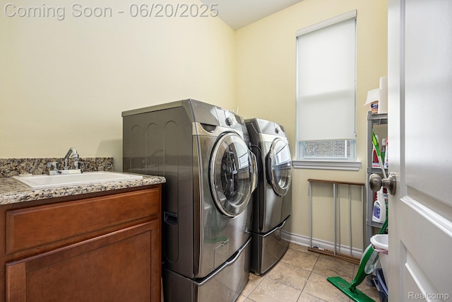 825 Mcintosh Ct, Oakland, MI 48363 - laundry area with washing machine and dryer and light tile patterned floors