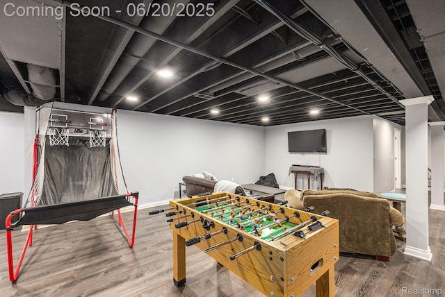 825 Mcintosh Ct, Oakland, MI 48363 - playroom featuring wood finished floors and baseboards