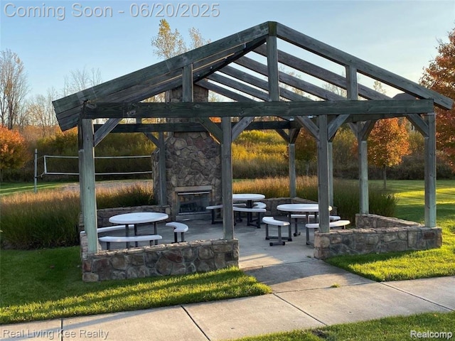 825 Mcintosh Ct, Oakland, MI 48363 - view of home's community featuring a gazebo, a yard, and a patio