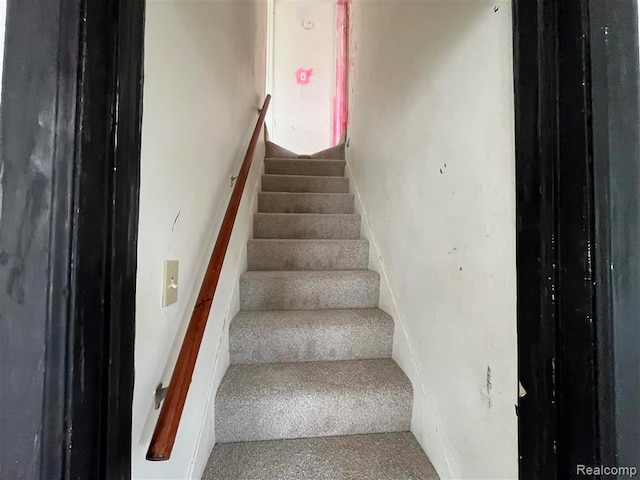 21731 Nevada Ave, Eastpointe, MI 48021 - stairs with baseboards