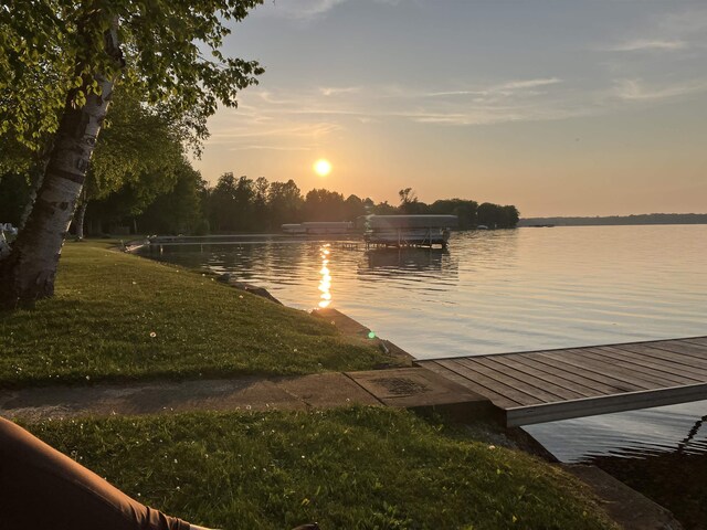 6952 Carter Rd, Beulah, MI 49617