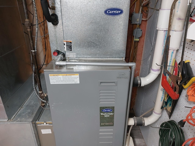 70170 Ironwood Dr, Niles, MI 49120 - utility room with heating unit