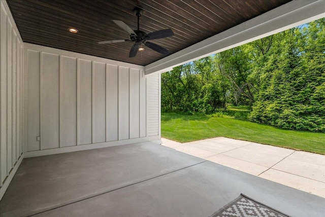 2582 3 Mile Rd NE, Grand Rapids, MI 49525 - view of patio with ceiling fan