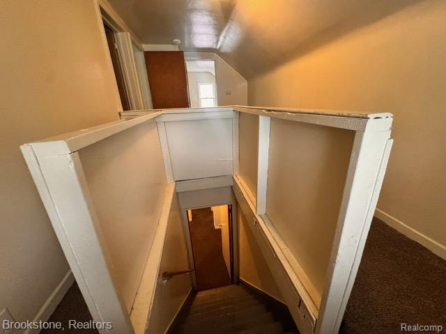20951 Nummer St, Warren, MI 48089 - stairs with vaulted ceiling