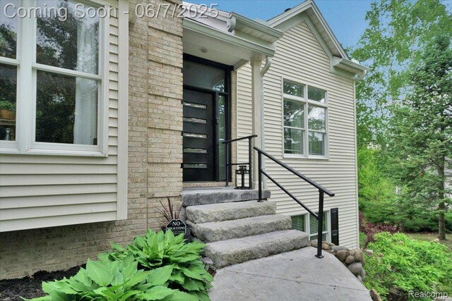 16146 Valcrest Dr, Linden, MI 48451 - view of entrance to property