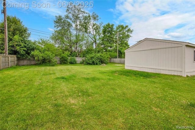 6927 Snow Apple Dr, Clarkston, MI 48346 - view of yard