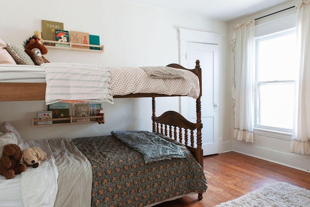 1550 Pine Ave NW, Grand Rapids, MI 49504 - bedroom with wood finished floors and baseboards