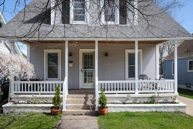 1550 Pine Ave NW, Grand Rapids, MI 49504 - view of front of house with a porch