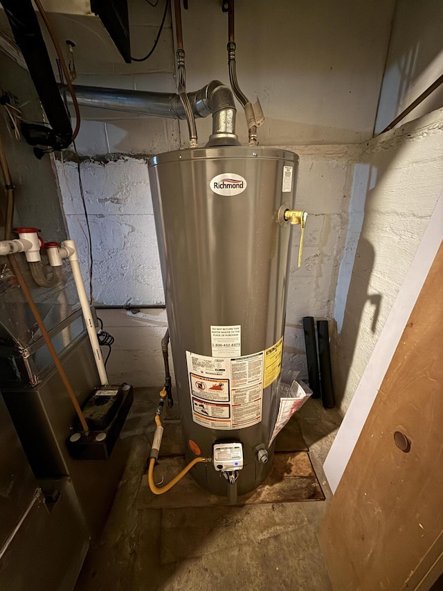 106 S Berkley St, Kalamazoo, MI 49006 - utilities featuring water heater