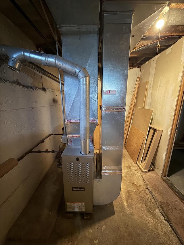 106 S Berkley St, Kalamazoo, MI 49006 - utilities featuring heating unit