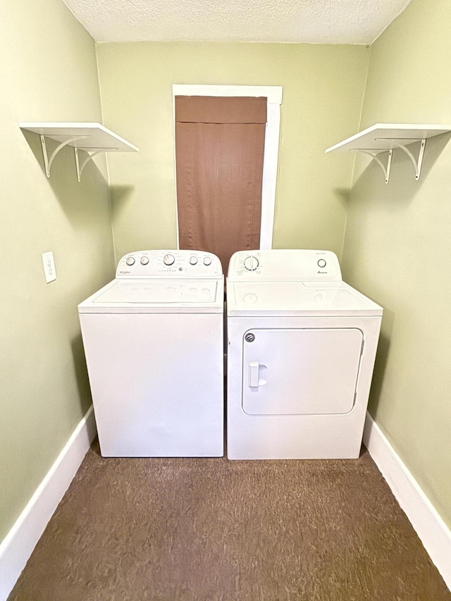 106 S Berkley St, Kalamazoo, MI 49006 - laundry area with separate washer and dryer, carpet flooring, and baseboards