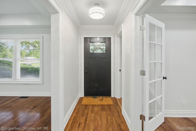 18051 Locherbie Ave, Beverly Hills, MI 48025 - entryway with dark wood-style flooring and baseboards