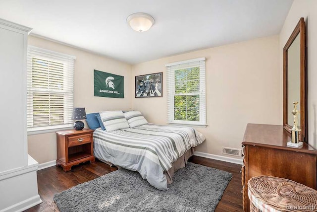 32457 Sheridan Dr, Beverly Hills, MI 48025 - bedroom featuring wood finished floors and baseboards