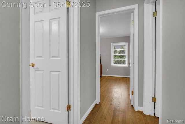 6151 Golfview Dr, Bloomfield Hills, MI 48301 - hallway with baseboards and wood finished floors