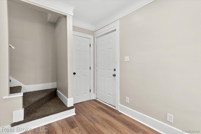 16810 Archdale St, Detroit, MI 48235 - foyer with wood finished floors, baseboards, and stairway