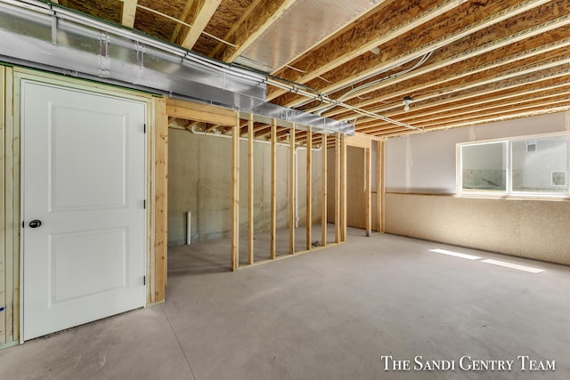 16371 Wickshire Pl, Spring Lake, MI 49456 - view of below grade area