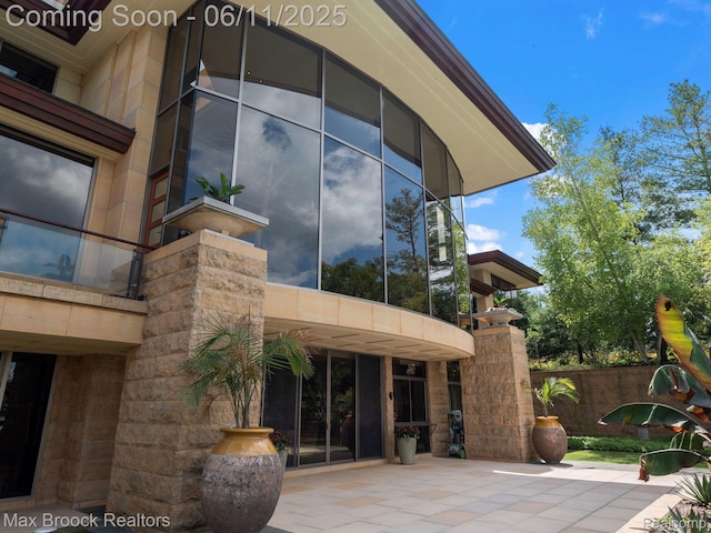 4790 Dow Ridge Rd, Orchard Lake, MI 48324 - view of building exterior