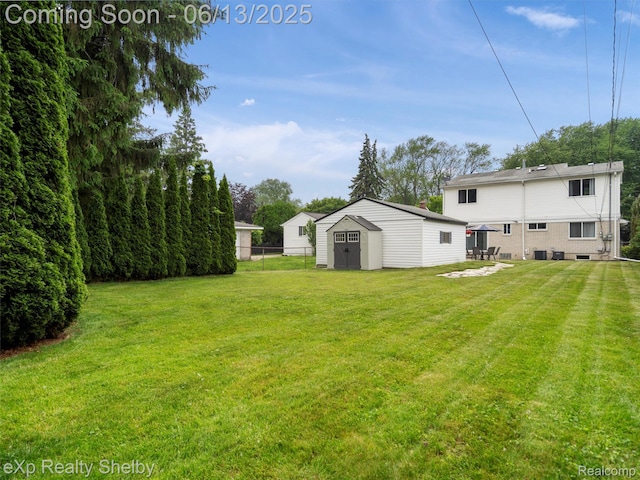 22320 Gordon Rd, Saint Clair Shores, MI 48081 - photo 10