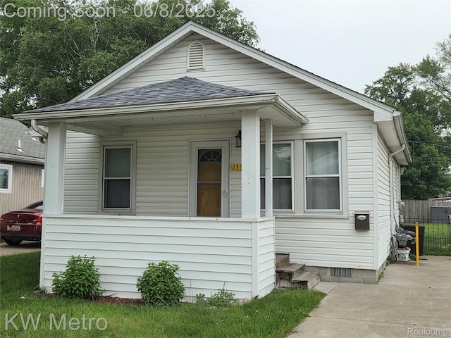 23328 Harding Ave, Hazel Park, MI 48030 - view of front of home with a shingled roof
