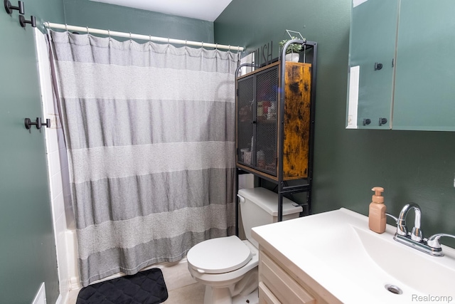 23400 Reynolds Ave, Hazel Park, MI 48030 - full bathroom with toilet, vanity, and a shower with shower curtain