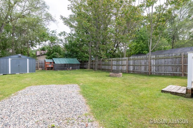 1836 Silver Ave SE, Grand Rapids, MI 49507 - view of yard featuring an outdoor fire pit