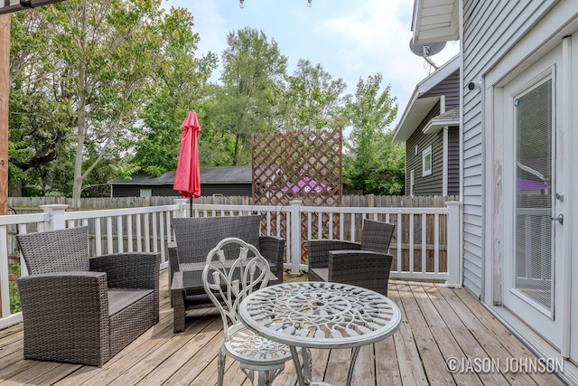 1836 Silver Ave SE, Grand Rapids, MI 49507 - deck with a fenced backyard
