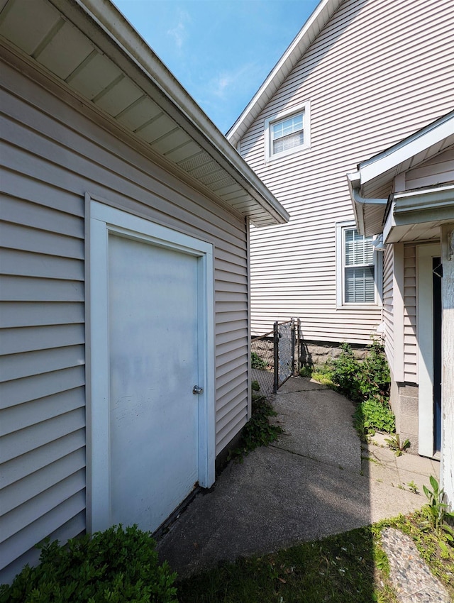 208 State St, Bay City, MI 48706 - view of garage