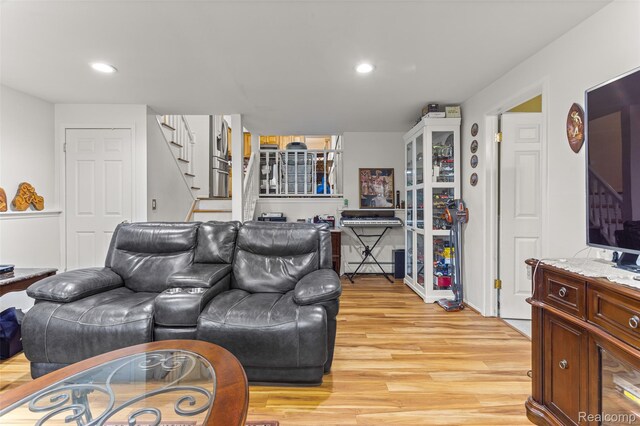 27020 Wilson Dr, Dearborn Heights, MI 48127 - photo 29