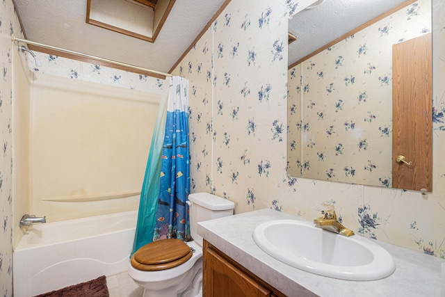 67173 Bulhand Rd, Cassopolis, MI 49031 - bathroom featuring wallpapered walls, a textured ceiling, shower / tub combo with curtain, toilet, and vanity