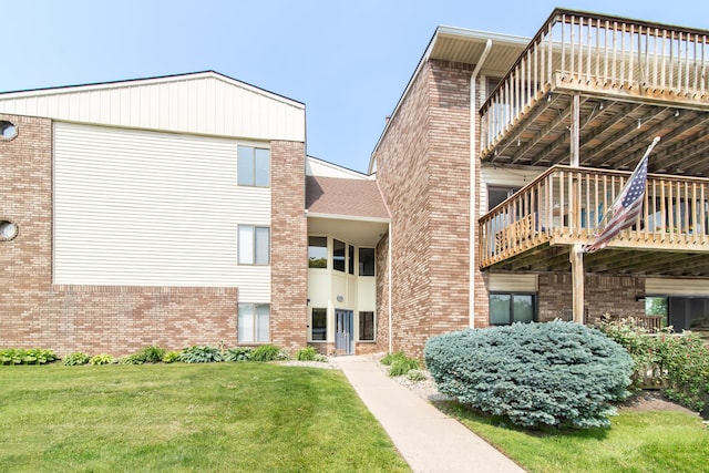 855 S Pontiac Trl Unit A305, Walled Lake, MI 48390 - view of building exterior