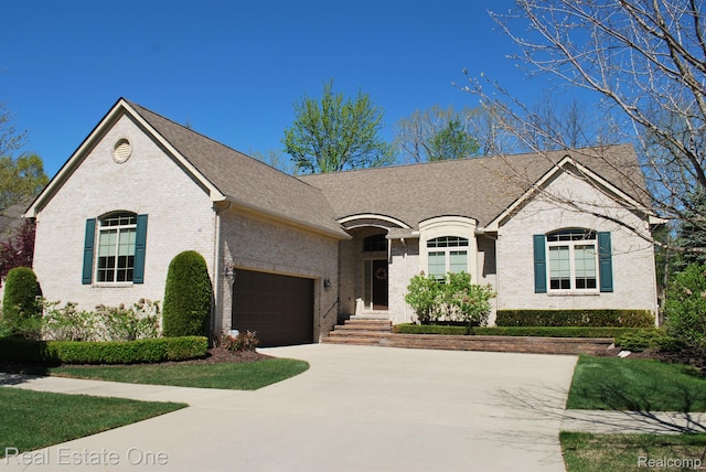 25364 Sutton Ct, Novi, MI 48374 - photo 2