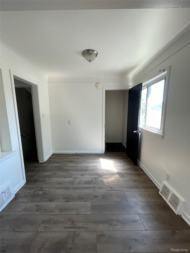 13607 Virgil St, Detroit, MI 48223 - photo 3