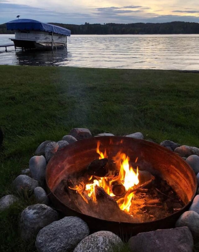 3802 S Grants Lndg, Lake Leelanau, MI 49653