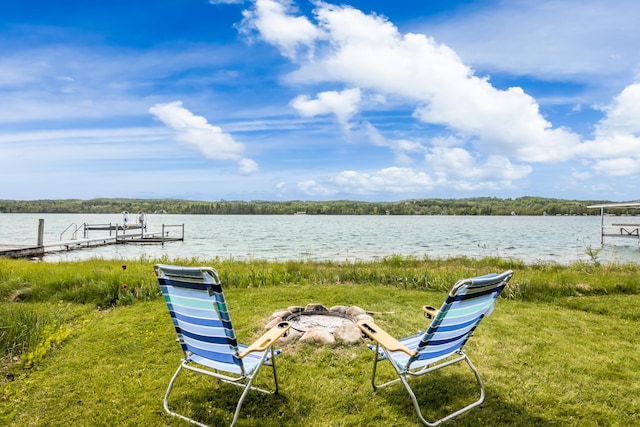 3802 S Grants Lndg, Lake Leelanau, MI 49653