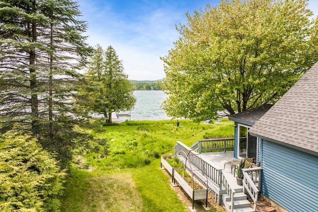 3802 S Grants Lndg, Lake Leelanau, MI 49653