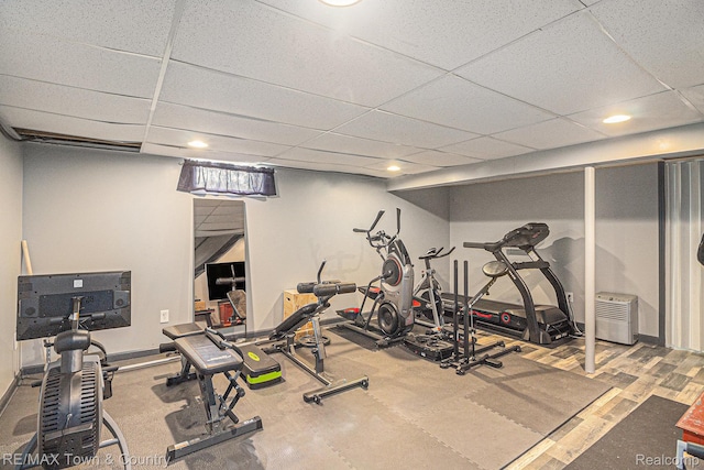 813 Birchwood Dr, Flushing, MI 48433 - exercise area featuring recessed lighting, baseboards, and a drop ceiling