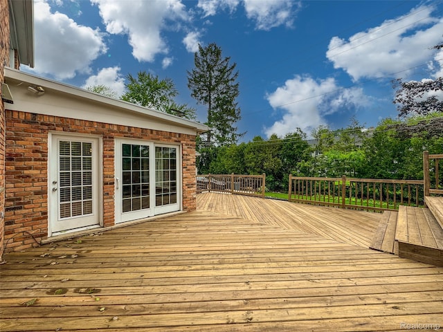 100 Overhill Rd, Bloomfield Hills, MI 48301 - view of wooden terrace