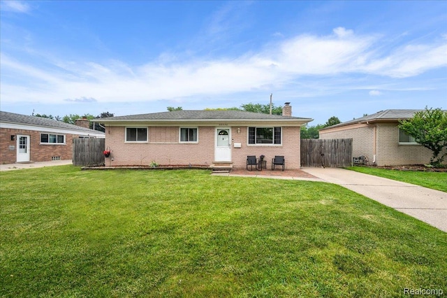 28220 Academy St, Roseville, MI 48066 - photo 2