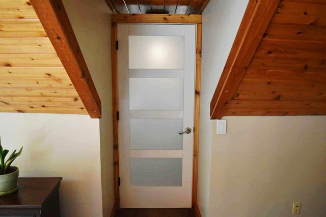 2735 Nestrom Rd, Muskegon, MI 49445 - view of hall