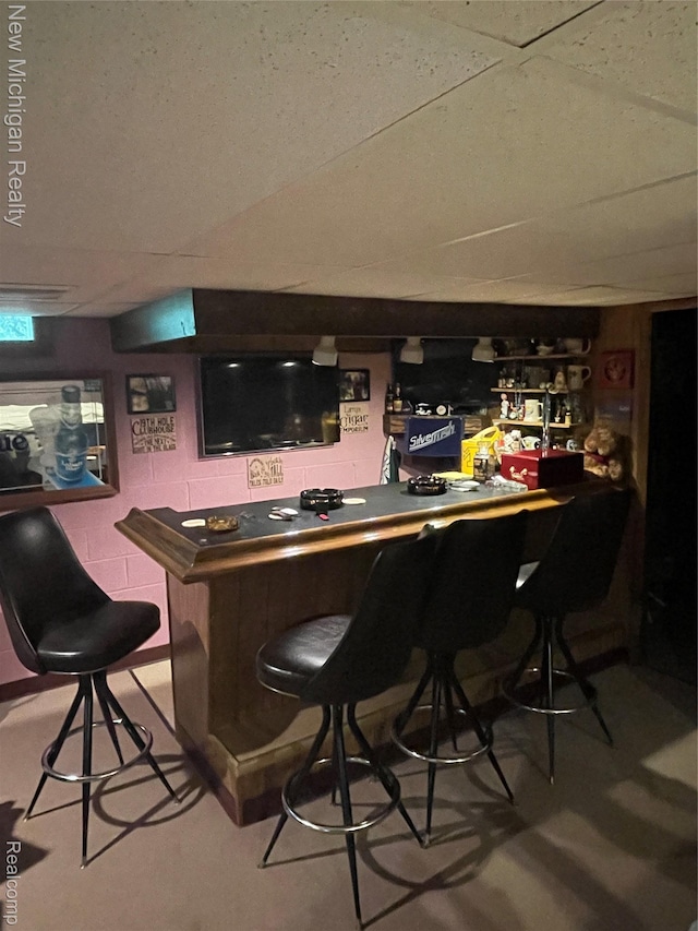 6567 Heaven Dr, Howell, MI 48855 - view of indoor dry bar