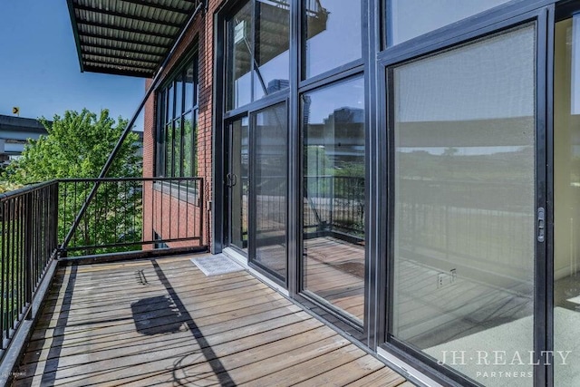 600 NW Broadway Ave Unit 318, Grand Rapids, MI 49504 - view of balcony