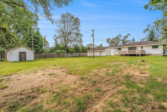 61473 M 40, Paw Paw, MI 49079 - view of yard featuring a wooden deck