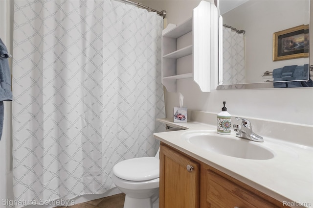 300 Cornell St, Howell, MI 48843 - full bath with vanity, toilet, and curtained shower