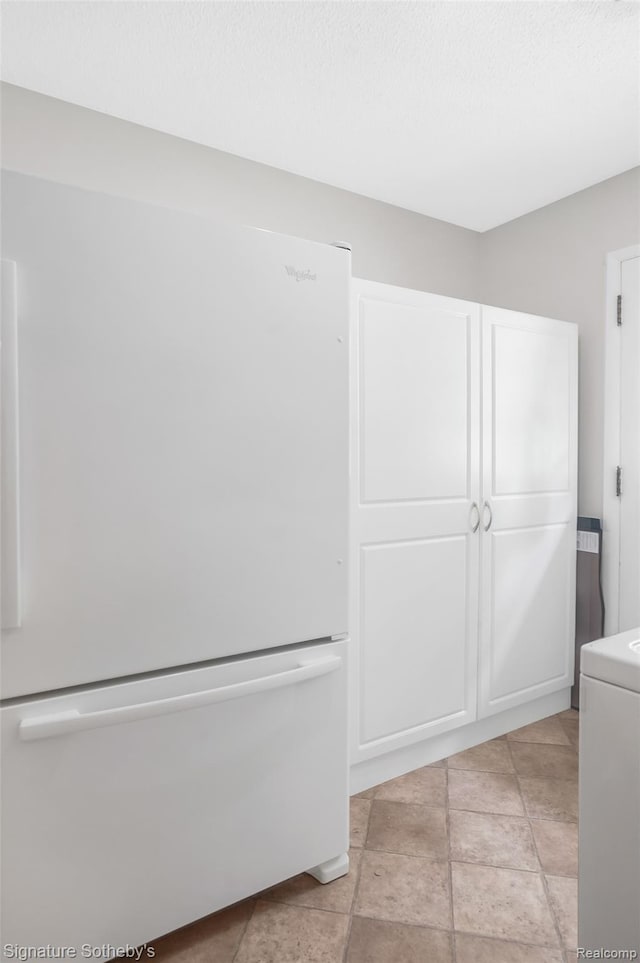 300 Cornell St, Howell, MI 48843 - view of bathroom