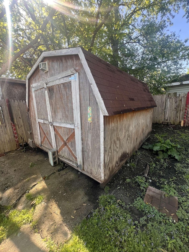 1015 Alvord Ave, Flint, MI 48507 - view of shed