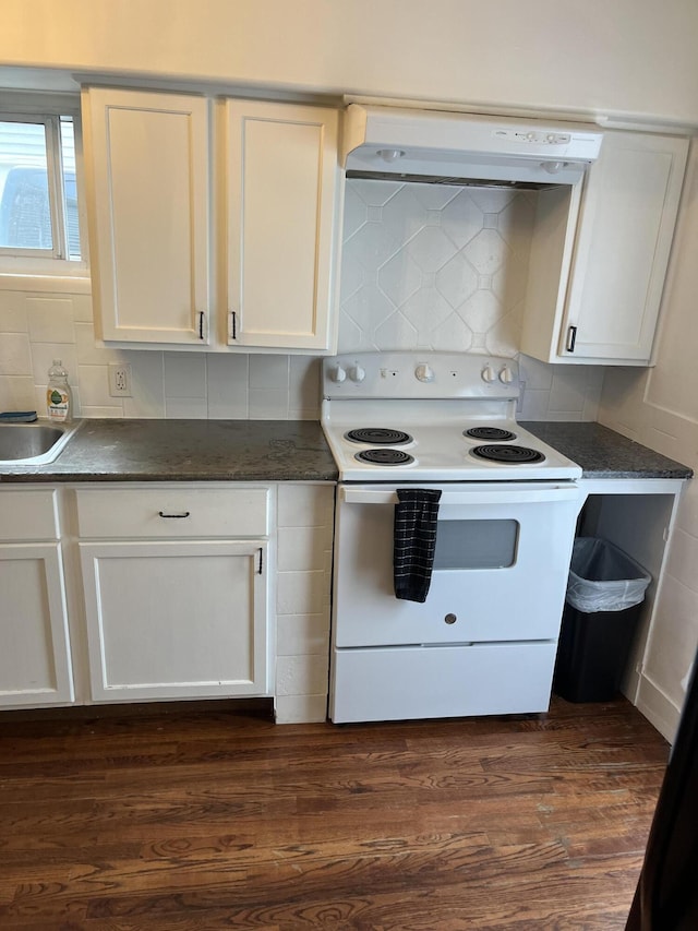 824 Emerald Ave NE, Grand Rapids, MI 49503
