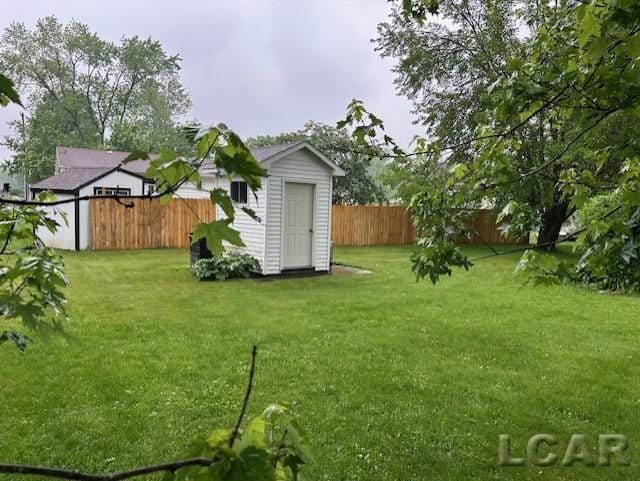 804 W Main St, Morenci, MI 49286 - view of yard