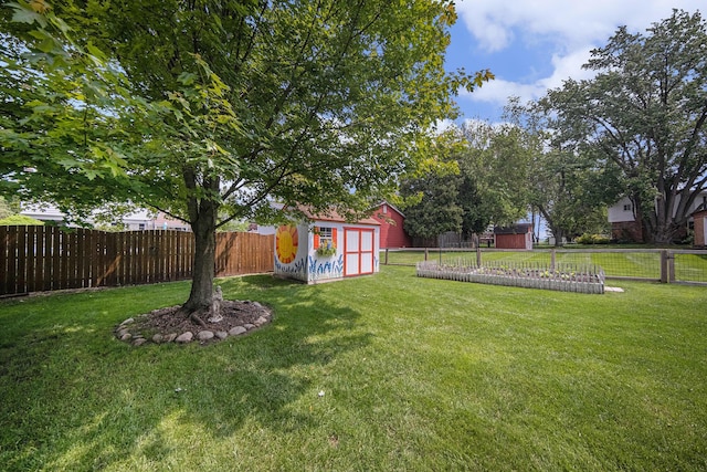 489 Old Creek Ct, Saline, MI 48176 - view of yard