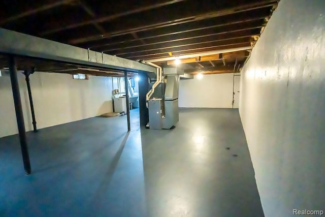 24449 Laurel St, Flat Rock, MI 48134 - finished basement featuring heating unit