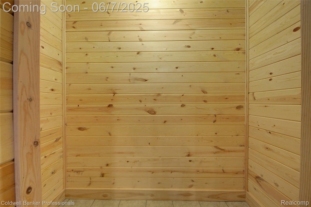 4546 Forest Edge Ln, West Bloomfield, MI 48323 - relaxing sauna / steam room featuring wood walls